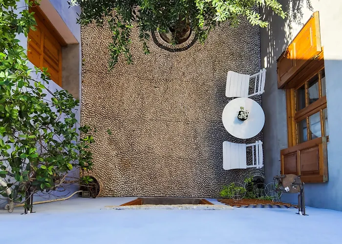 St. George Apartment *