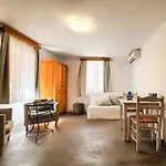 Apartment St. George