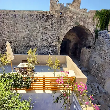 圣乔治公寓酒店 * Rhodes City