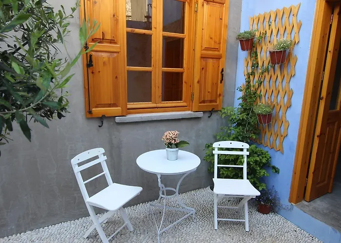 圣乔治公寓酒店 *