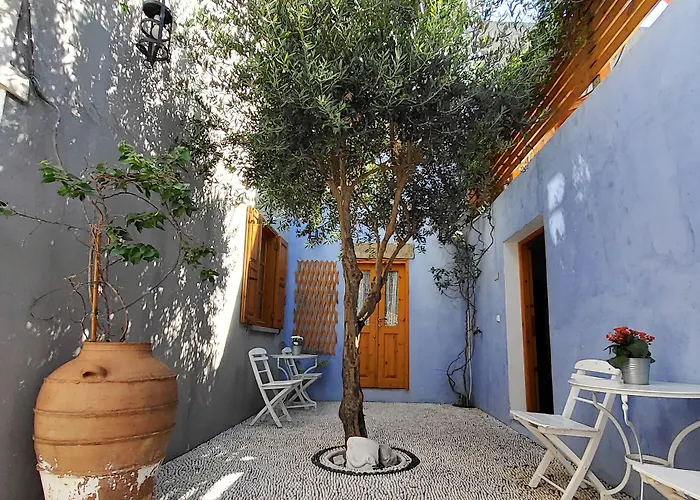 圣乔治公寓酒店 *